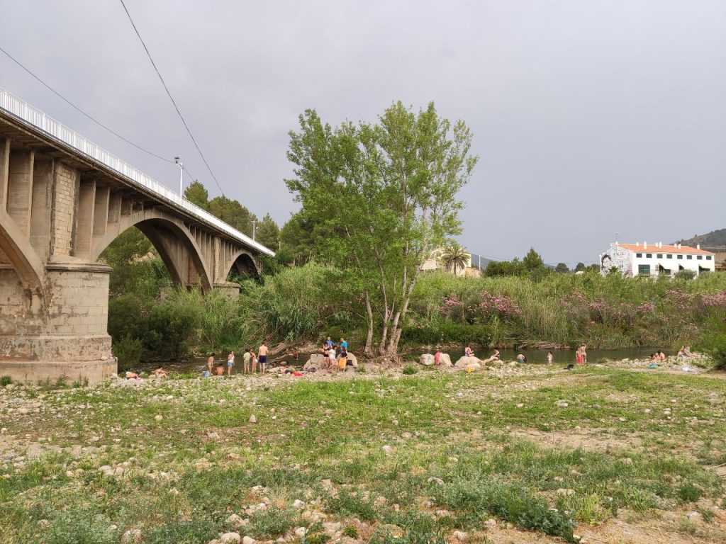 Bañarse en el río Mijares, cosas que hacer en Fanzara